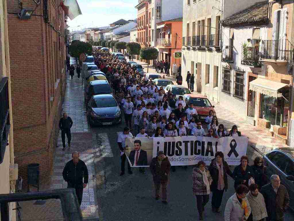 Más de 2.500 personas en la Manifestación Pacífica por Gonzalo Más de 2.500 personas en la Manifestación Pacífica por Gonzalo