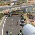 accidente a 30 elefantes 3 150x150 - Un elefante muerto en un accidente en la A-30 en Albacete