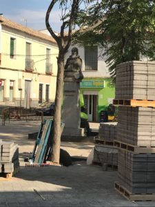 obras avenida y plaza cervantes en herencia fotos dcarrero herencia net 14 225x300 - La nueva Plaza Cervantes de Herencia pronto finalizará sus obras