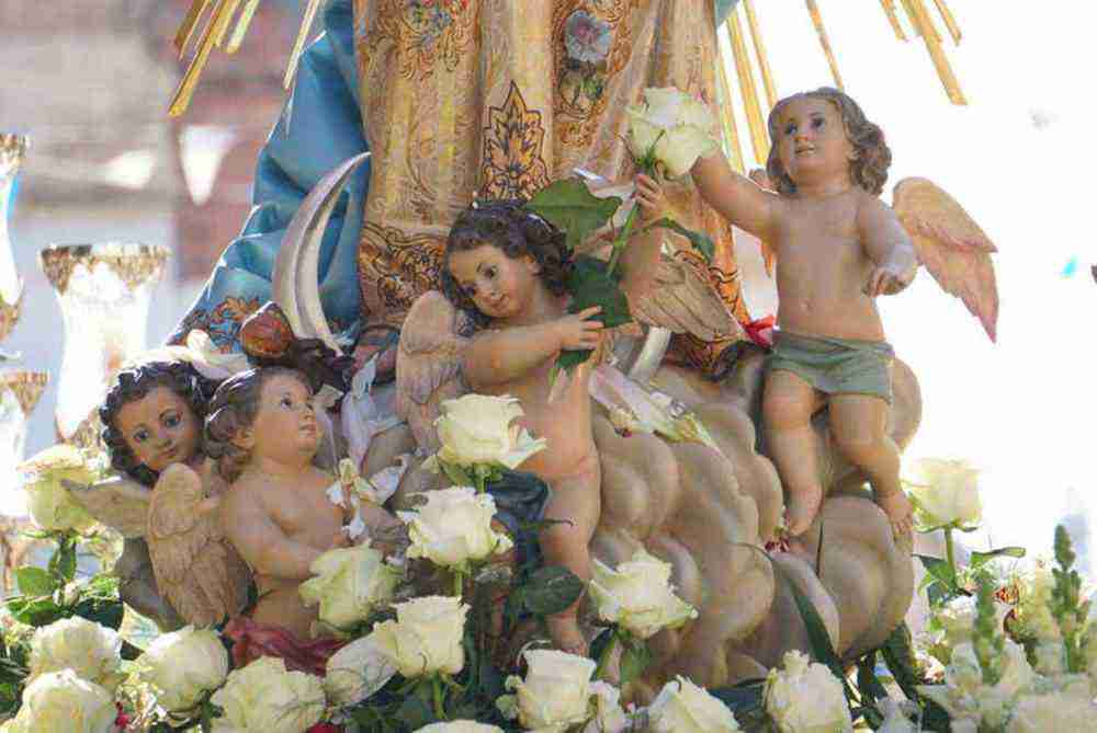 dia de inmaculada concepcion patrona herencia 7 1000x669 - Fotografías de la procesión del día dedicado a María Inmaculada en Herencia