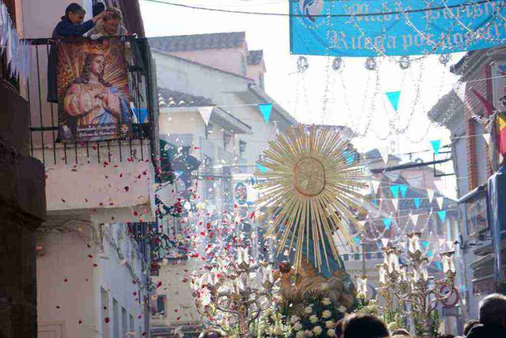 dia de inmaculada concepcion patrona herencia 12 1000x669 - Fotografías de la procesión del día dedicado a María Inmaculada en Herencia