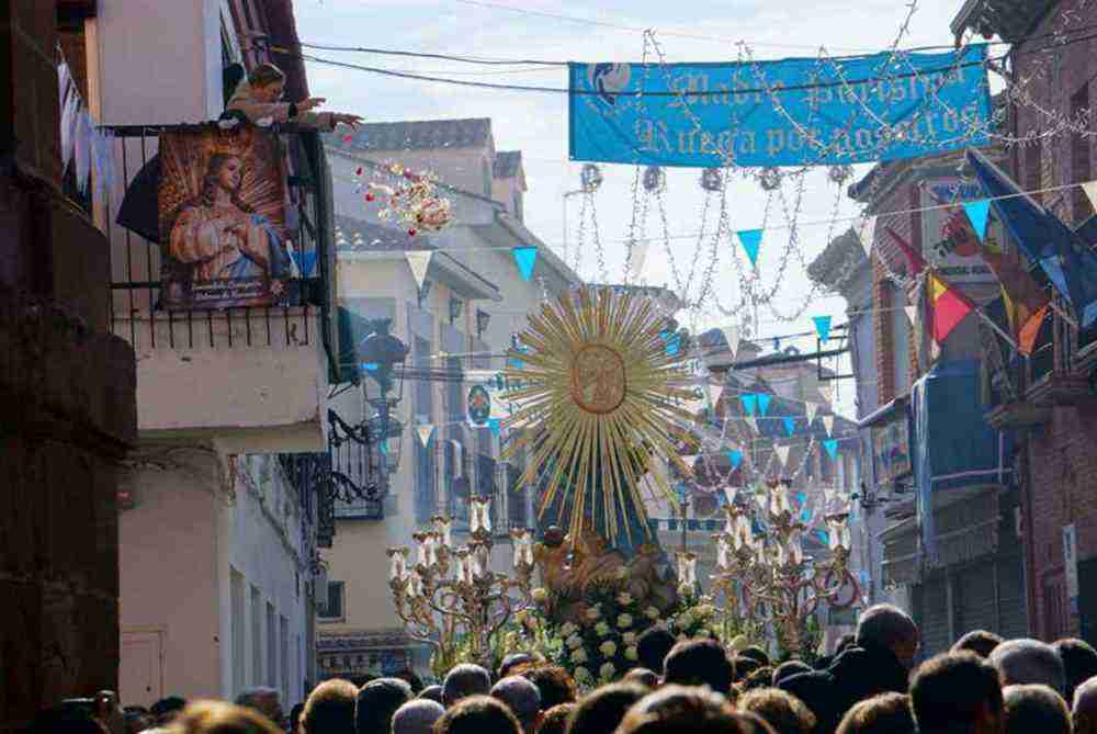dia de inmaculada concepcion patrona herencia 13 1000x669 - Fotografías de la procesión del día dedicado a María Inmaculada en Herencia
