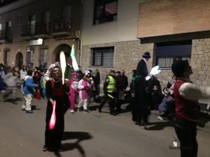 reyes magos 2019 herencia 7 300x225 - Los Reyes Magos de Oriente repartieron ilusión en Herencia