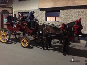 reyes magos 2019 herencia 18 300x225 - Los Reyes Magos de Oriente repartieron ilusión en Herencia