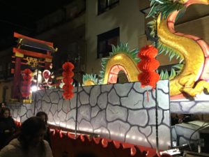 reyes magos 2019 herencia 6 300x225 - Los Reyes Magos de Oriente repartieron ilusión en Herencia