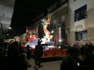 reyes magos 2019 herencia 9 300x225 - Los Reyes Magos de Oriente repartieron ilusión en Herencia