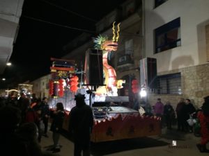 reyes magos 2019 herencia 8 300x225 - Los Reyes Magos de Oriente repartieron ilusión en Herencia