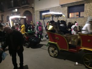 reyes magos 2019 herencia 15 300x225 - Los Reyes Magos de Oriente repartieron ilusión en Herencia