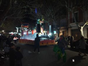 reyes magos 2019 herencia 22 300x225 - Los Reyes Magos de Oriente repartieron ilusión en Herencia