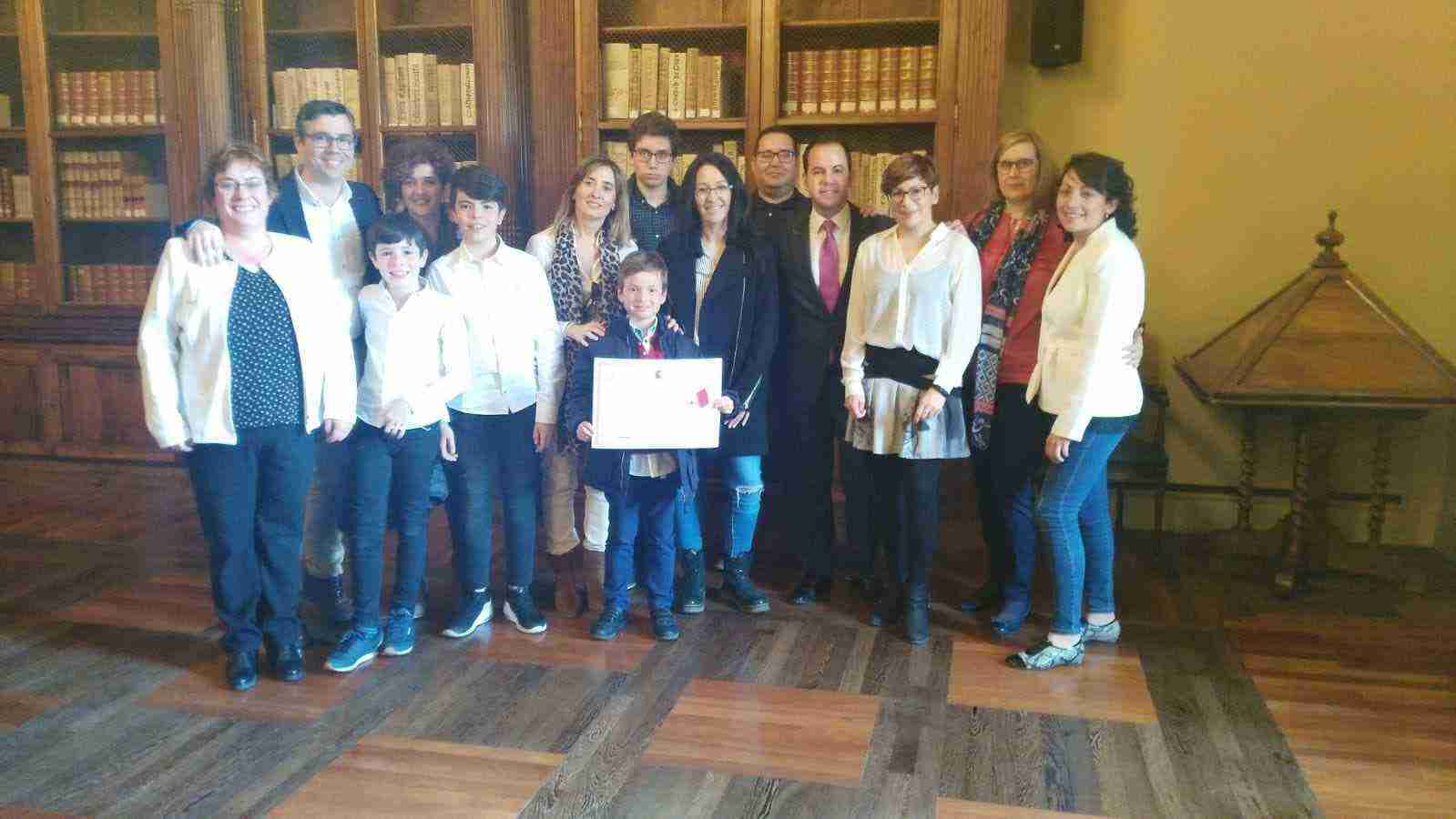 La Biblioteca Pública Miguel de Cervantes recibe el premio María Moliner