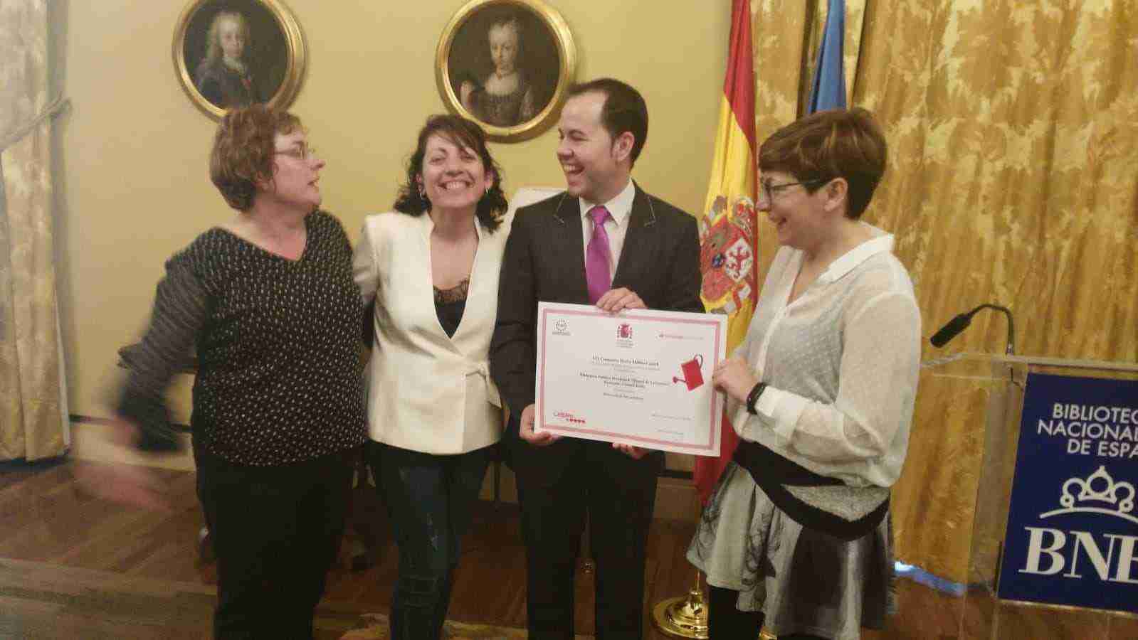 La Biblioteca Pública Miguel de Cervantes recibe el premio María Moliner