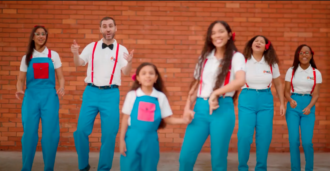 Nuevo videoclip de Corito Chichigua junto a JuanD y otros artistas de diferentes partes del mundo 6