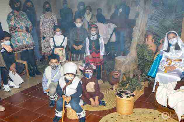 Galería fotográfica del belén viviente y misa de vigilia de Navidad 78
