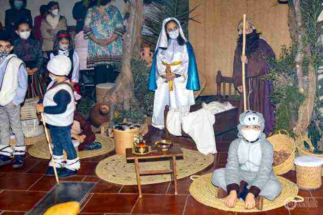 Galería fotográfica del belén viviente y misa de vigilia de Navidad 57