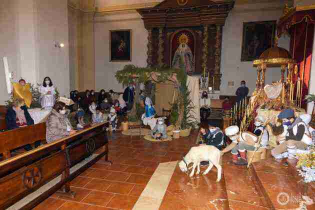 Galería fotográfica del belén viviente y misa de vigilia de Navidad 28
