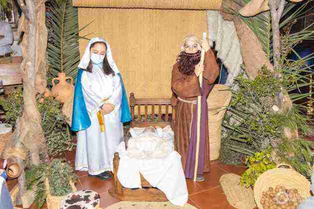 Galería fotográfica del belén viviente y misa de vigilia de Navidad 27