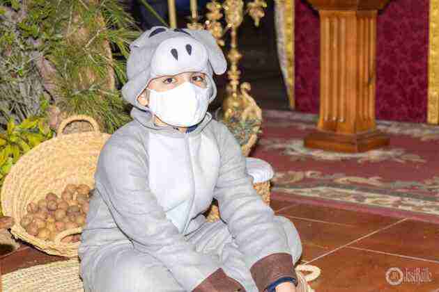 Galería fotográfica del belén viviente y misa de vigilia de Navidad 41
