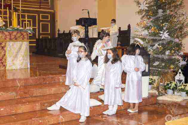 Galería fotográfica del belén viviente y misa de vigilia de Navidad 48