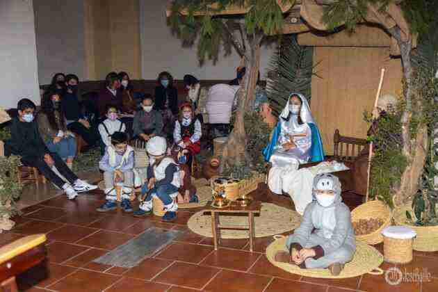 Galería fotográfica del belén viviente y misa de vigilia de Navidad 63