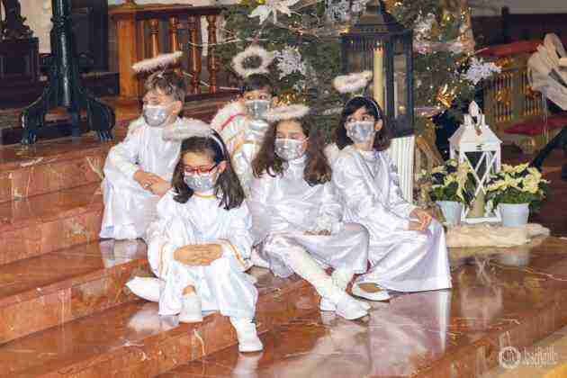 Galería fotográfica del belén viviente y misa de vigilia de Navidad 67