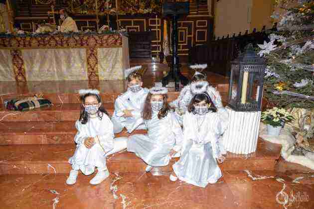 Galería fotográfica del belén viviente y misa de vigilia de Navidad 36