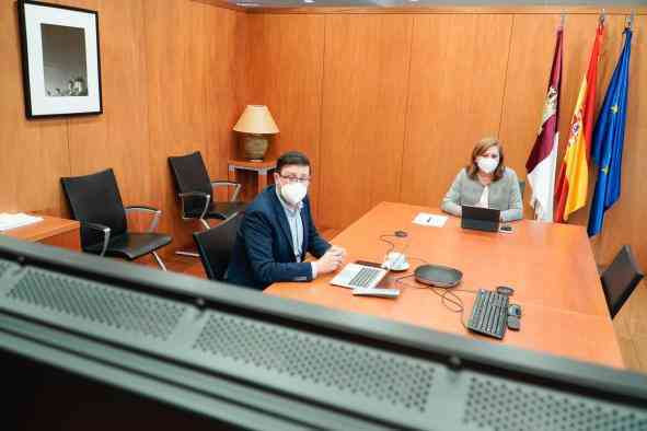 El Gobierno regional constituye un grupo de trabajo para desarrollar el ‘Plan de transformación digital de los centros educativos de Castilla-La Mancha’ El Gobierno regional constituye un grupo de trabajo para desarrollar el ‘Plan de transformación digital de los centros educativos de Castilla-La Mancha’