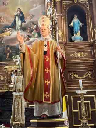 Una talla de san Juan Pablo II es donada a la parroquia de Herencia 6