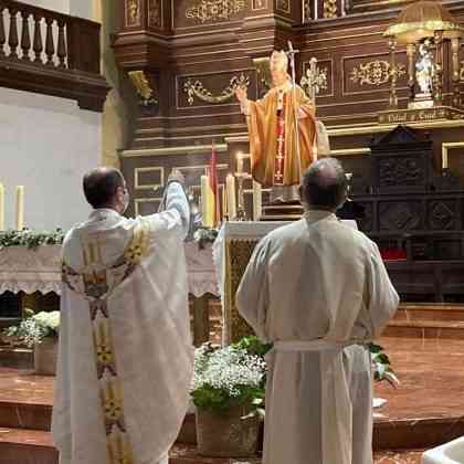 Una talla de san Juan Pablo II es donada a la parroquia de Herencia 4