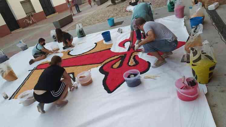 Galería de imágenes de la alfombra Xacobea realizada por la hermandad de Jesús de Medinaceli 5