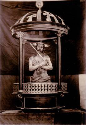 El Cristo de la Salud y las Ánimas preside la nueva capilla de culto de la iglesia conventual de La Merced 9 El Cristo de la Salud y las Ánimas preside la nueva capilla de culto de la iglesia conventual de La Merced 9