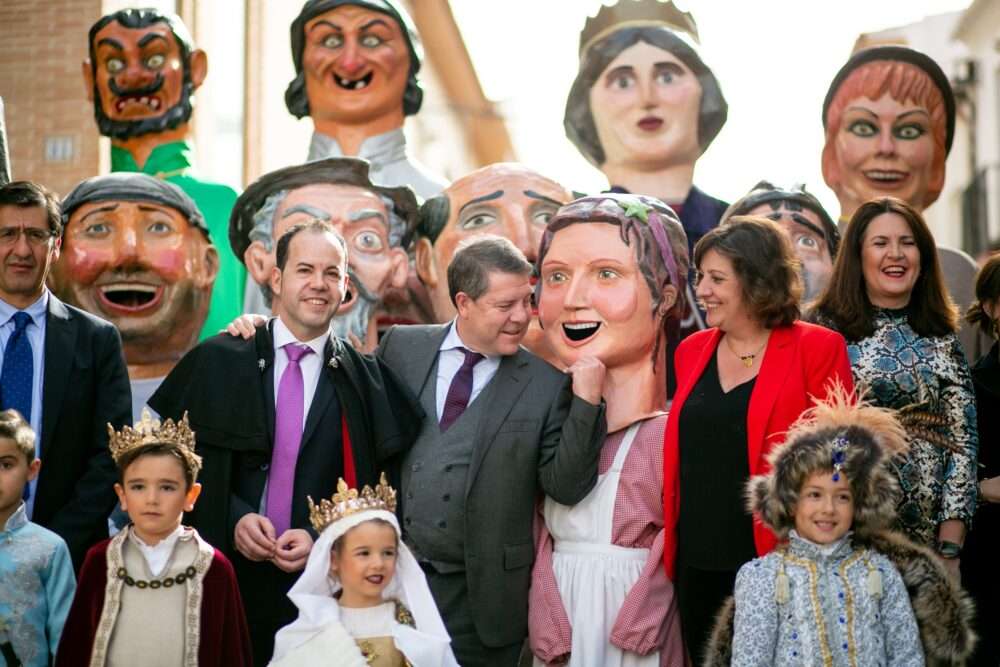 García-Page en el Ofertorio del Carnaval de Herencia 2023 22
