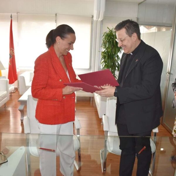 El Ayuntamiento de Ciudad Real y la parroquia de Nuestra Señora del Pilar firman un convenio de colaboración para la prestación de servicios sociales en las dependencias de la parroquia