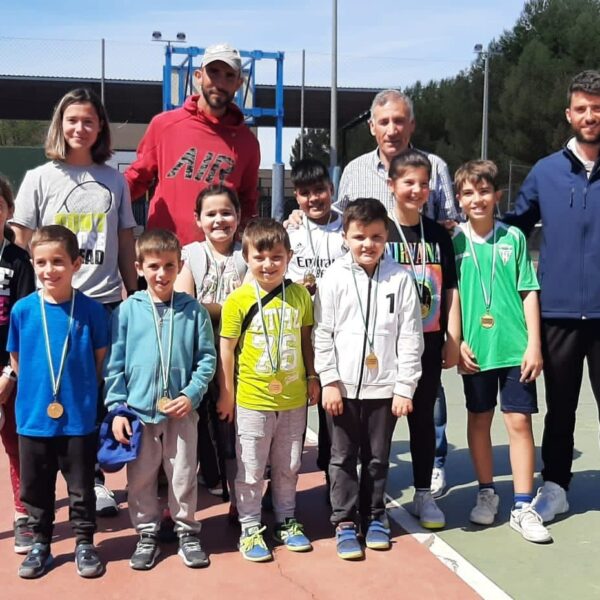 Herencia celebra el Torneo Interescuelas de Tenis con la participación de jóvenes deportistas de la localidad y Madridejos