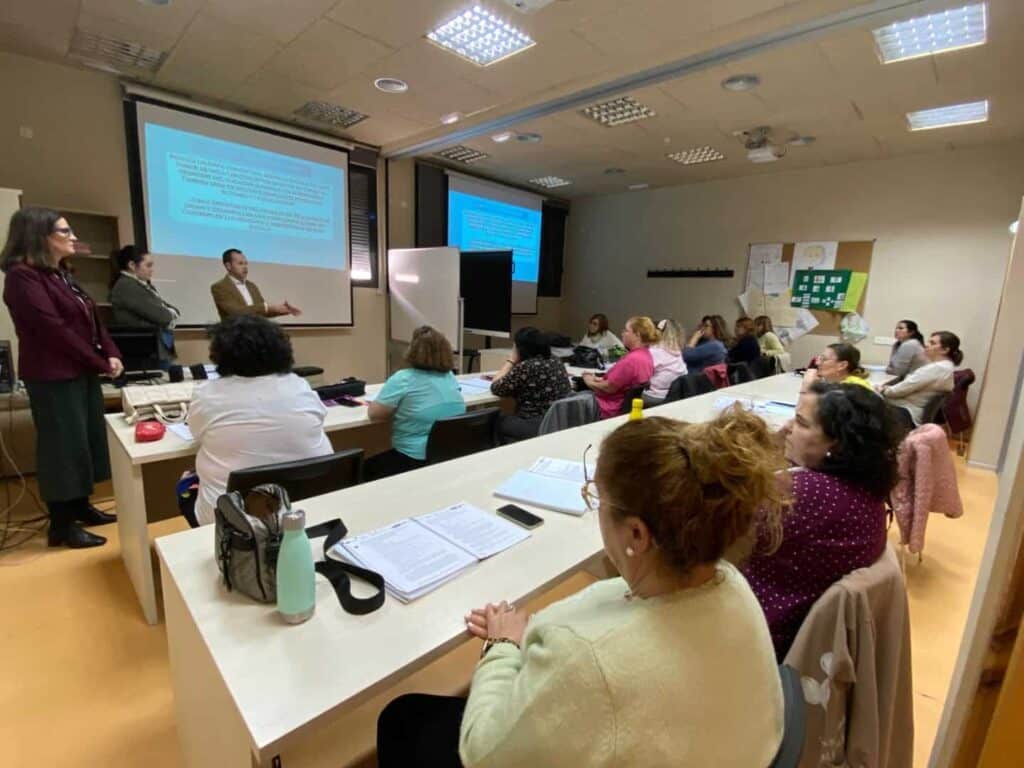 Herencia impulsa la empleabilidad con el Curso de Ayuda a Domicilio para personas desempleadas