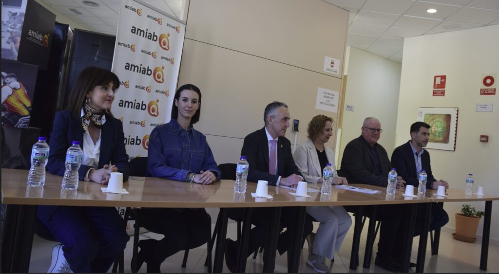 Amiab, Endesa y Ayuntamiento ofrecen  mediante la formación oportunidades de trabajo para 13 personas