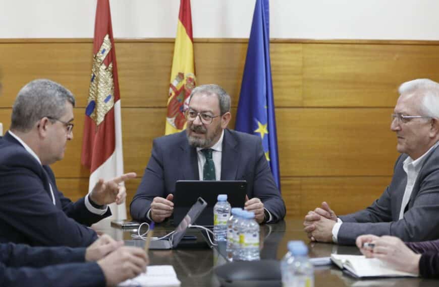 Productiva reunión de COSITAL con el viceconsejero de Administración Local de la JCCM, Eusebio Robles