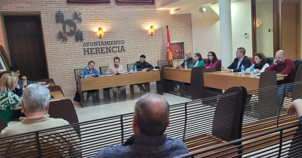 El Pleno Municipal de marzo aprueba nuevos proyectos urbanísticos y medidas de protección en Herencia