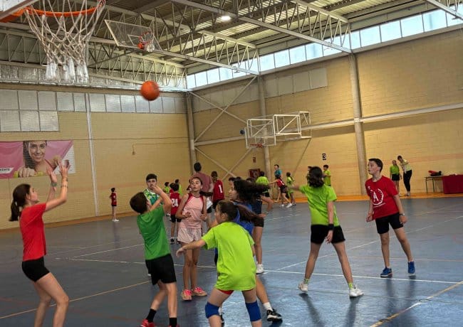 La Olimpiada Escolar de Ciudad Real calienta motores con una jornada de convivencia deportiva