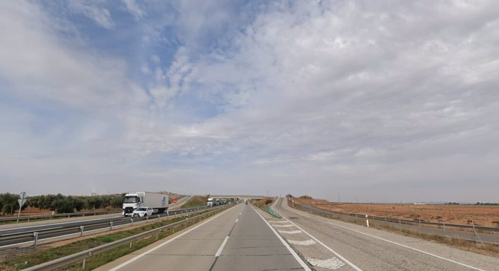 Confirman el Fallecimiento del Conductor del Camión Accidentado en la A-4 a su Paso por Herencia