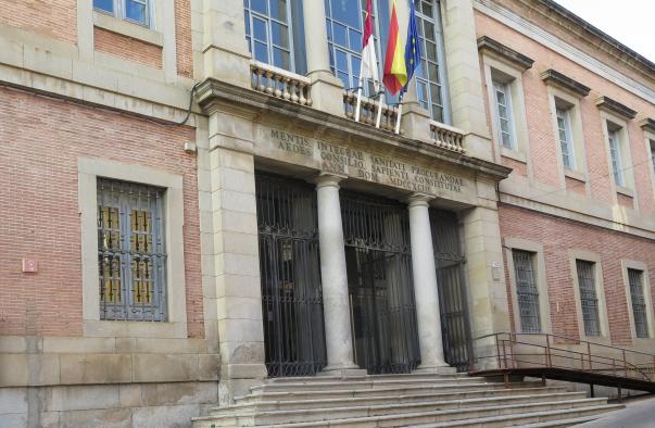 El Gobierno de Castilla-La Mancha Concede 20 Medallas y 10 Placas de Protección Civil