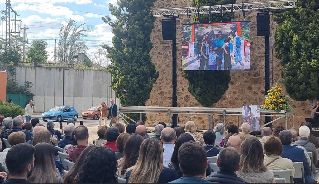 El alcalde propondrá que el futuro parque empresarial donde se ubicará la factoría de Hydnum Steel lleve el nombre del ingeniero industrial Agustín Escobar