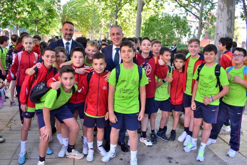 El deporte escolar sale a la calle en la jornada inaugural de las XXIII Miniolimpiadas