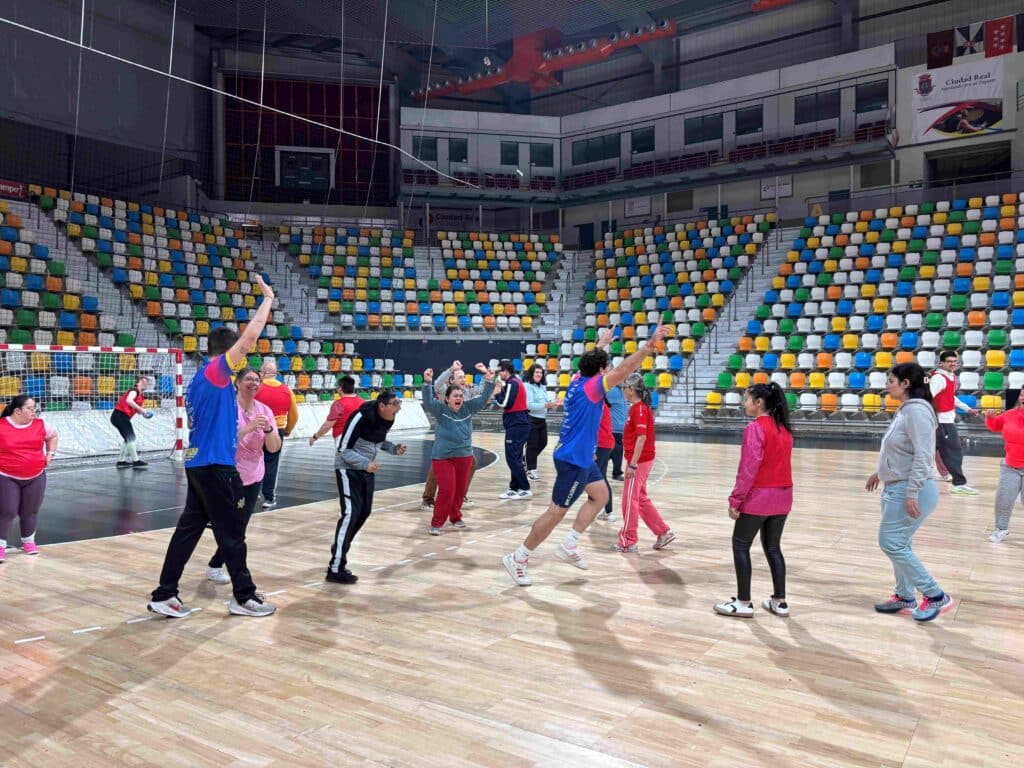 El Caserío celebra una nueva jornada provincial de balonmano inclusivo