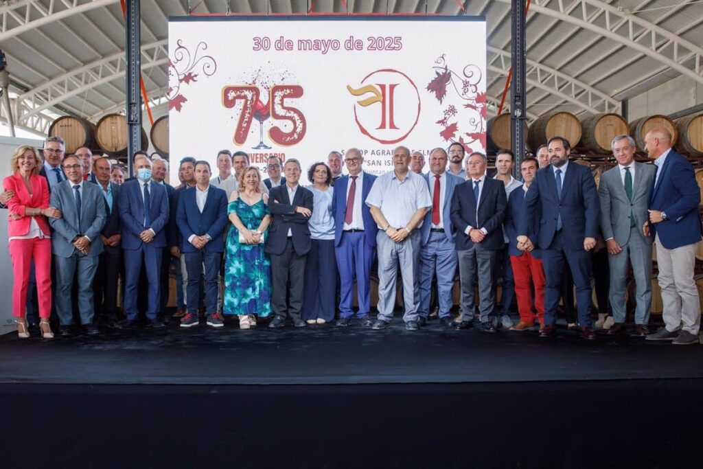 La Cooperativa San Isidro Celebra 75 Años en Quintanar con 80 Millones de Kilos de Uva