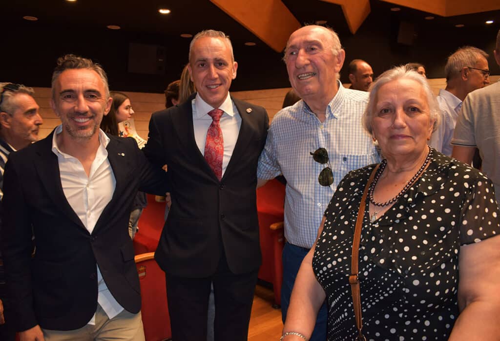 Manolo Serrano dará nombre al estadio de fútbol del Cerrú