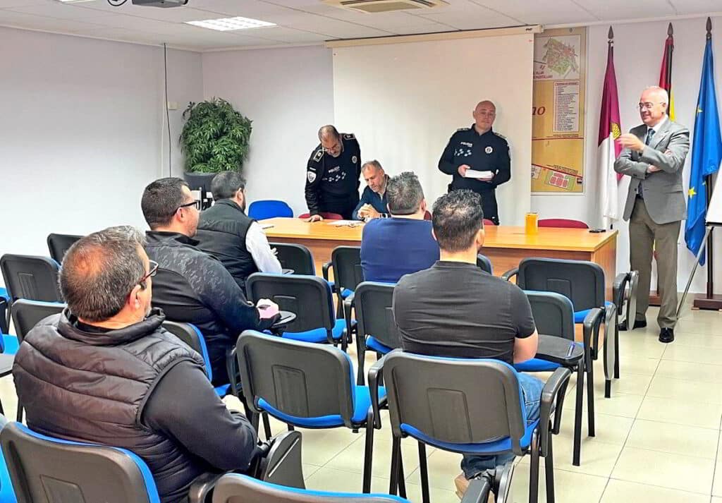 Nueve aspirantes obtienen el certificado de conductor de taxi en la última convocatoria municipal