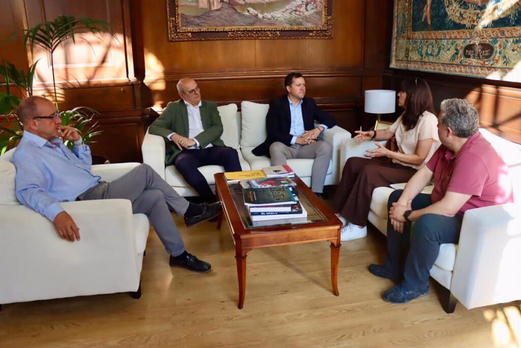 PP y Vox Proponen Moción para Frenar Cierre del Hospital del Valle en Toledo