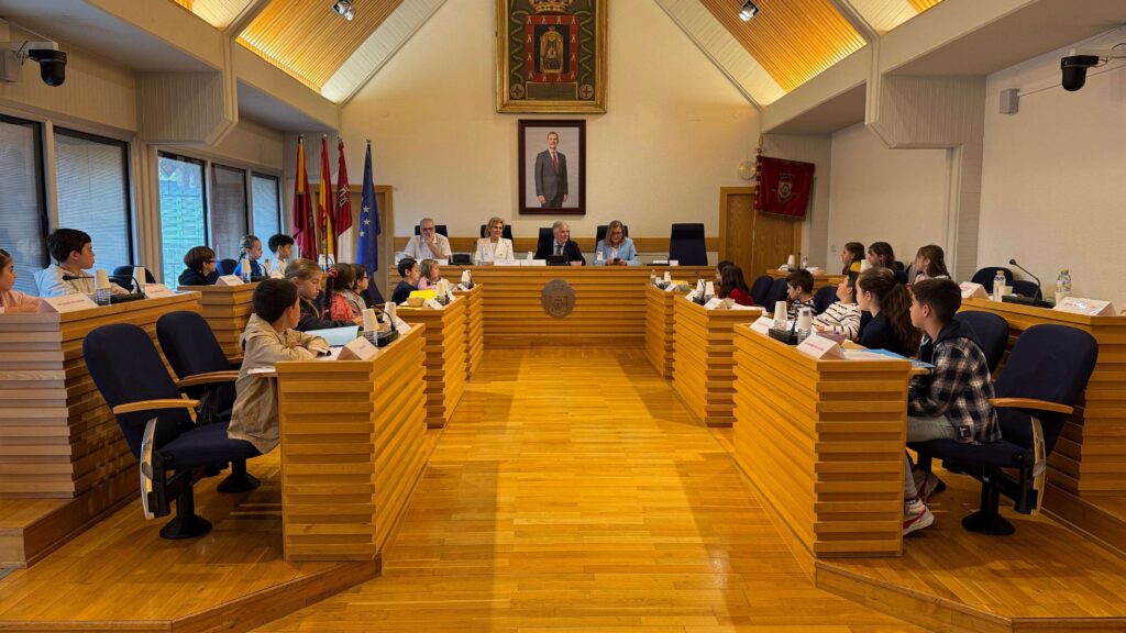 La familia, protagonista del Pleno Escolar Municipal