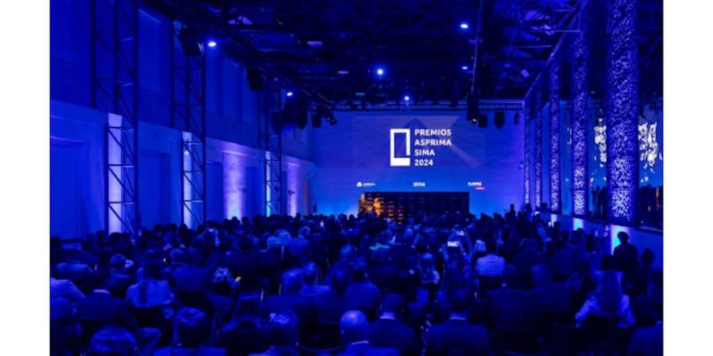 La herenciana Rosa Gallego, reconocida como Mejor Profesional Inmobiliaria del Año en los Premios ASPRIMA-SIMA 2025