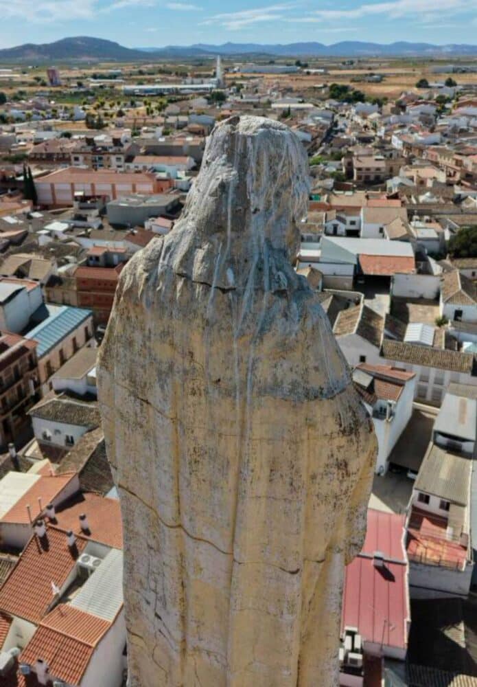 Arrancan las obras de restauración del Sagrado Corazón de Jesús, símbolo espiritual y urbano de Herencia